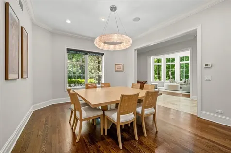 2390 Woodpath Lane Highland Park IL 60035