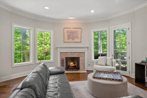 2390 Woodpath Lane Highland Park IL 60035