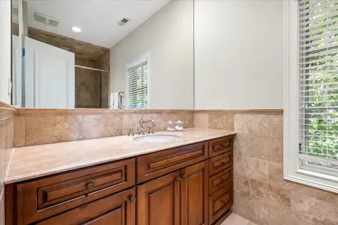 2390 Woodpath Lane Highland Park IL 60035