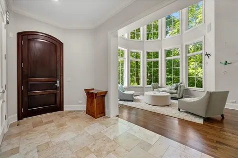 2390 Woodpath Lane Highland Park IL 60035