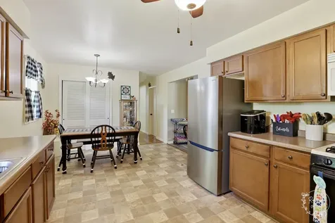 2205 West Hickory Street Kankakee IL 60901