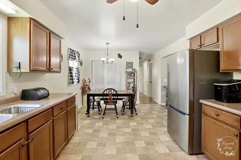 2205 West Hickory Street Kankakee IL 60901