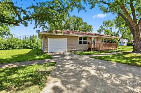 2205 West Hickory Street Kankakee IL 60901
