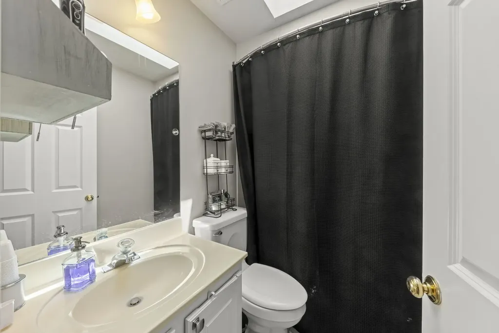 22W126 Glenrise Court Glen Ellyn IL 60137