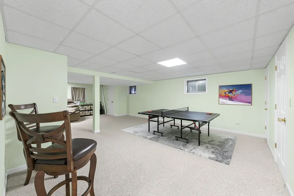22W126 Glenrise Court Glen Ellyn IL 60137
