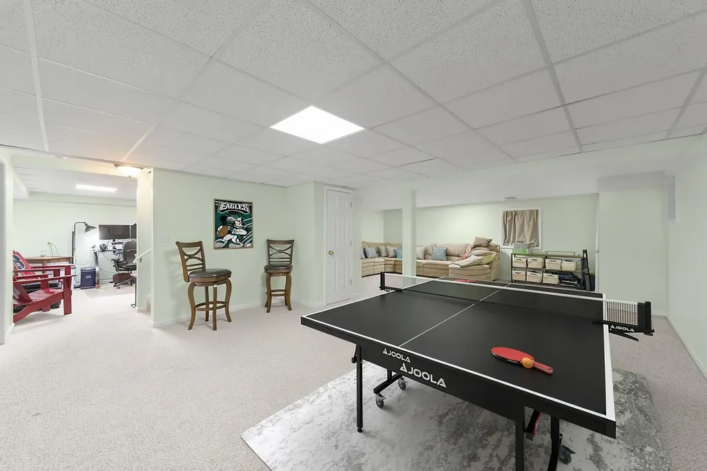 22W126 Glenrise Court Glen Ellyn IL 60137