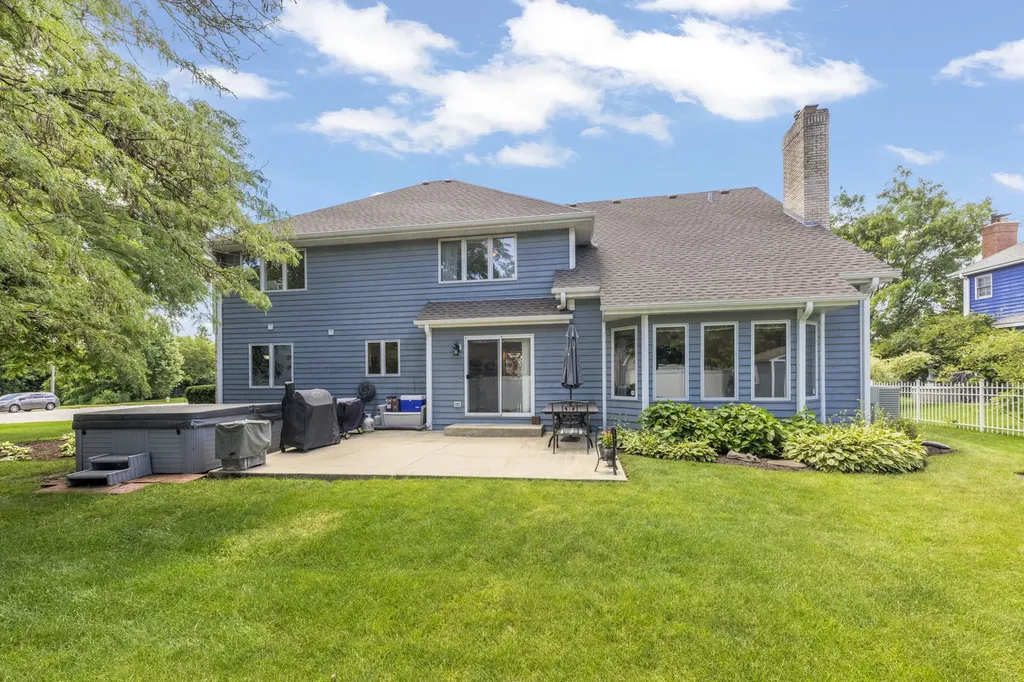 22W126 Glenrise Court Glen Ellyn IL 60137