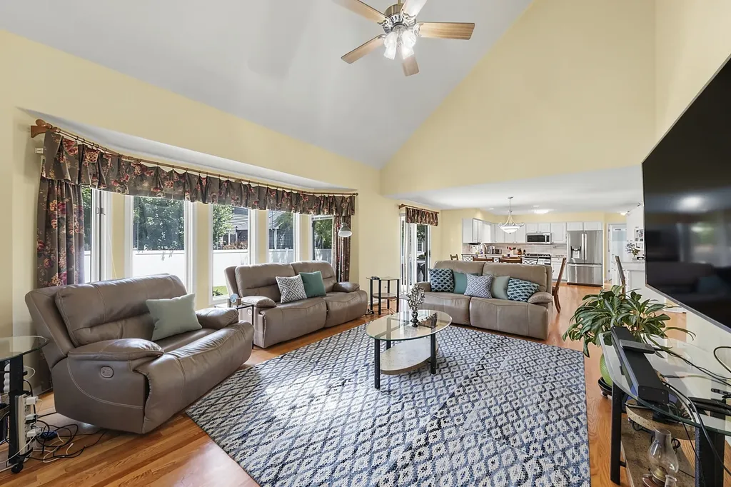 22W126 Glenrise Court Glen Ellyn IL 60137