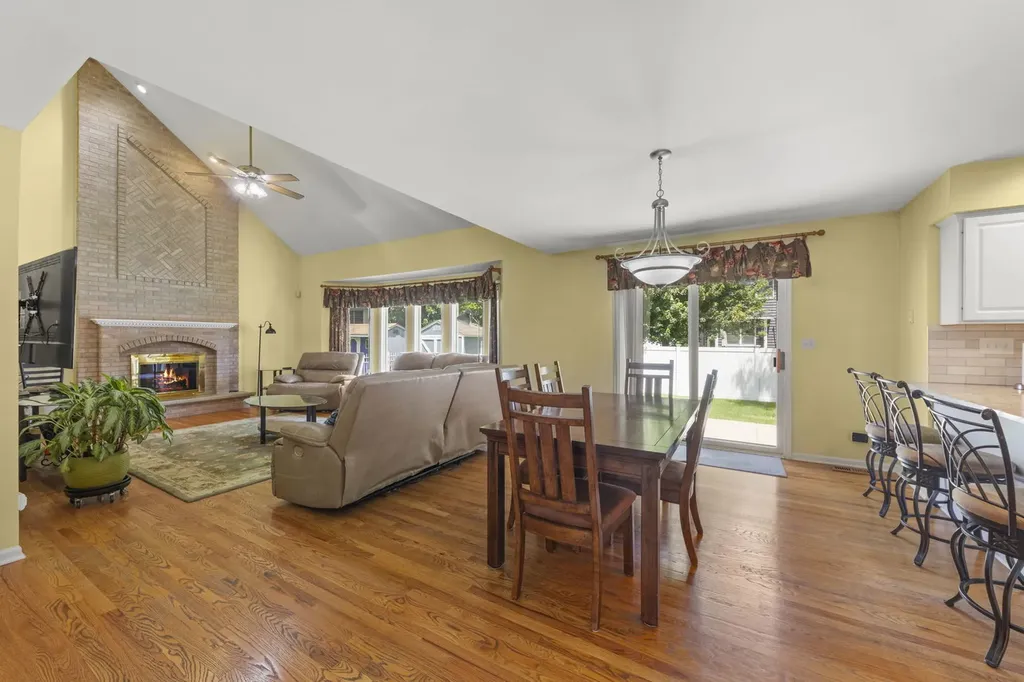22W126 Glenrise Court Glen Ellyn IL 60137