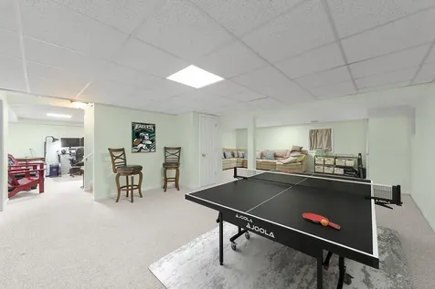 22W126 Glenrise Court Glen Ellyn IL 60137