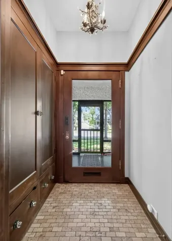 130 Gale Avenue River Forest IL 60305