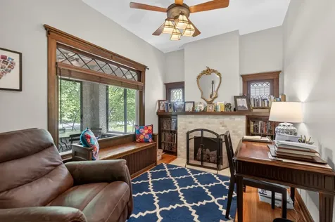 130 Gale Avenue River Forest IL 60305