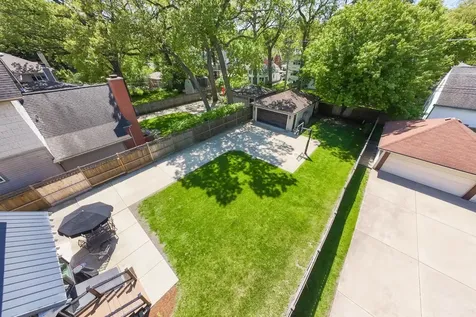 130 Gale Avenue River Forest IL 60305