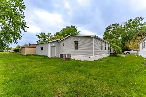 25 Cedar Lane Sandwich IL 60548