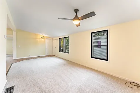 25 Cedar Lane Sandwich IL 60548
