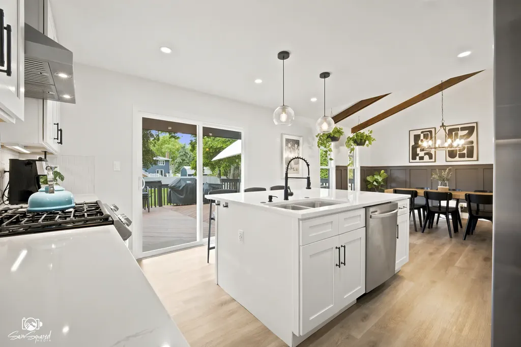 11S528 Book Road Naperville IL 60564