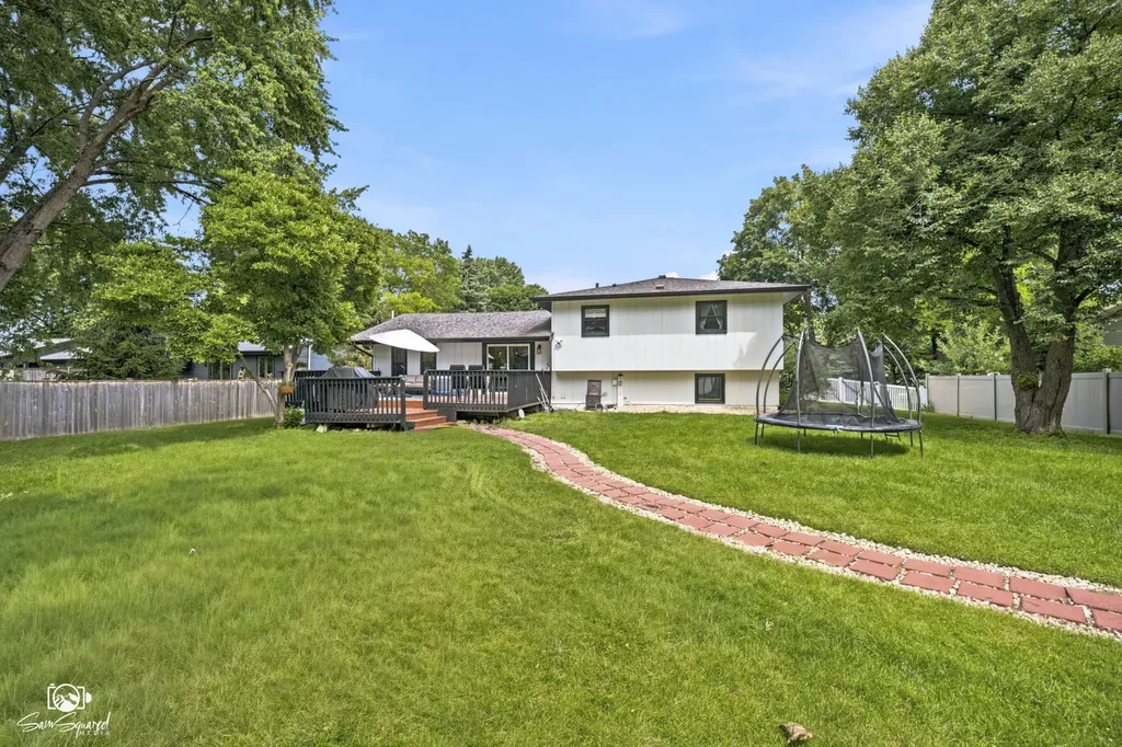 11S528 Book Road Naperville IL 60564