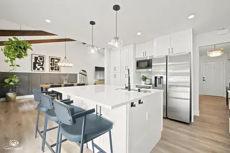 11S528 Book Road Naperville IL 60564