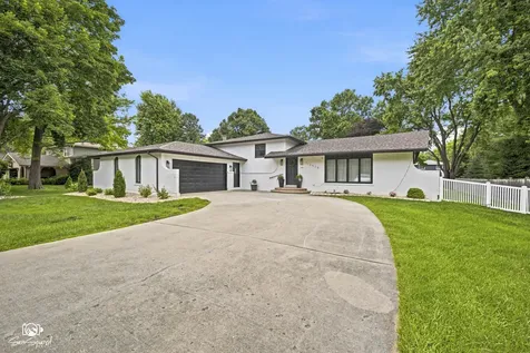 11S528 Book Road Naperville IL 60564