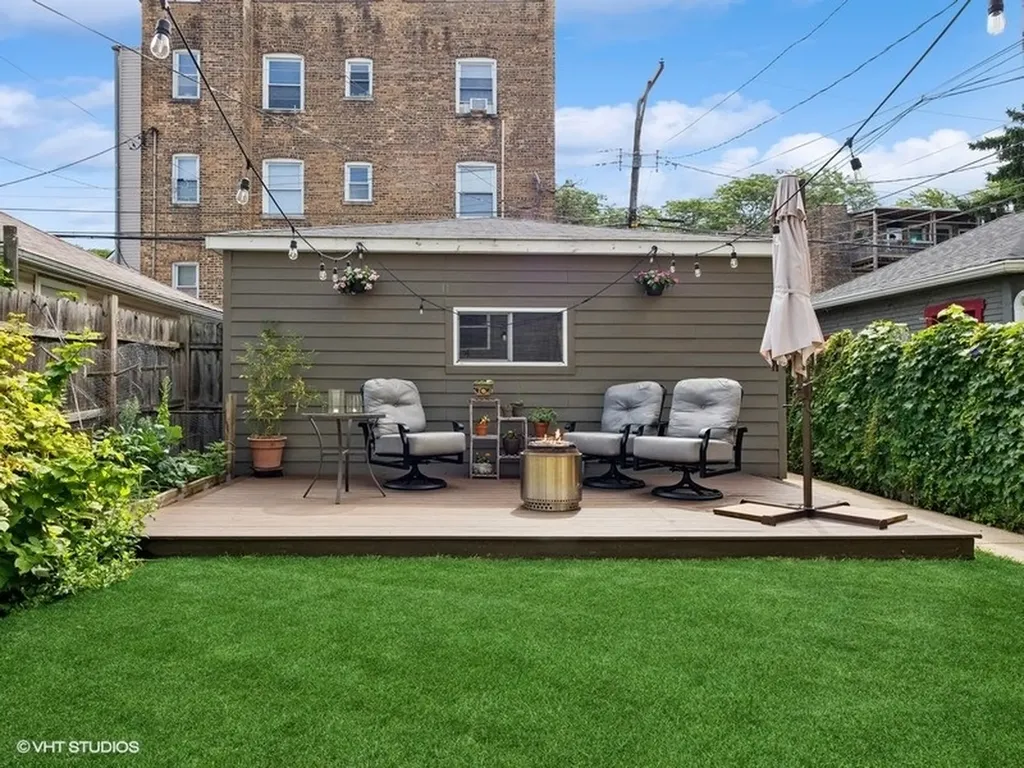 4323 North St Louis Avenue Chicago IL 60618
