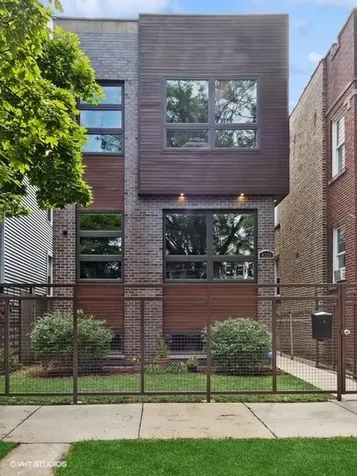 4323 North St Louis Avenue Chicago IL 60618