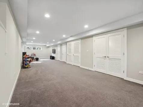 4323 North St Louis Avenue Chicago IL 60618