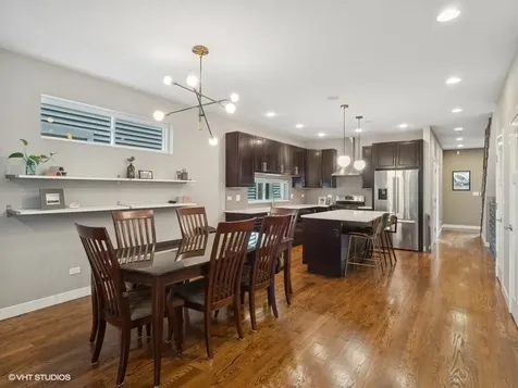 4323 North St Louis Avenue Chicago IL 60618