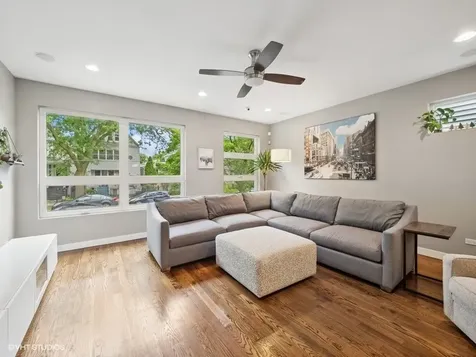 4323 North St Louis Avenue Chicago IL 60618