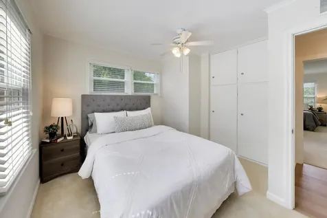 2090 Greenview Road Northbrook IL 60062