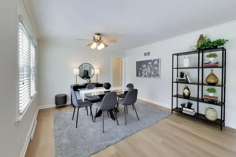2090 Greenview Road Northbrook IL 60062