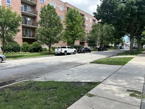 1363 Perry Street Des Plaines IL 60016