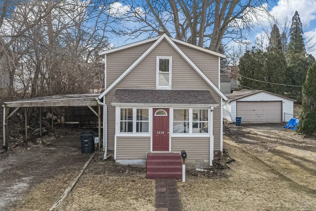2738 11TH Avenue C Moline IL 61265