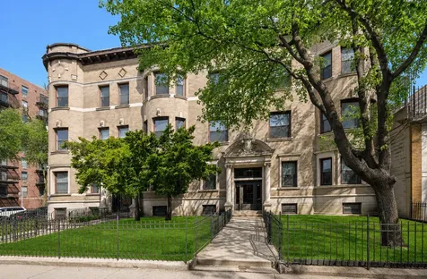 668 West Sheridan Road Chicago IL 60613
