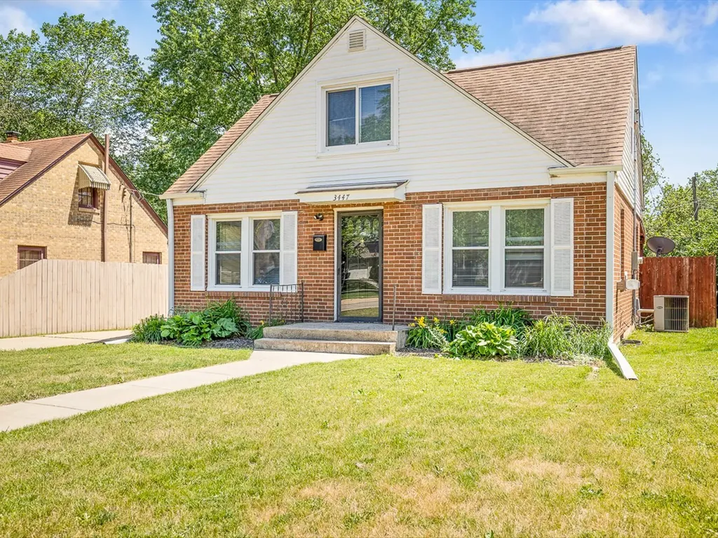 3447 Broadway Rockford IL 61108