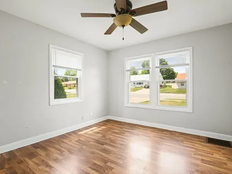 3447 Broadway Rockford IL 61108