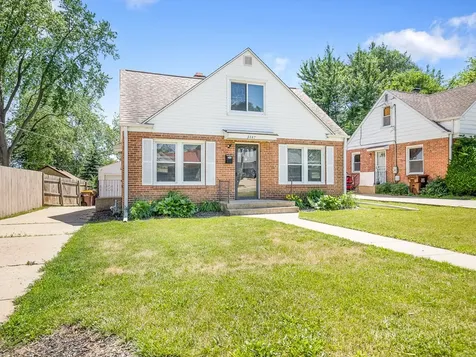 3447 Broadway Rockford IL 61108