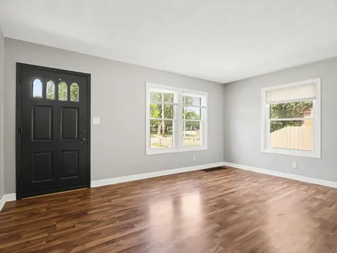 3447 Broadway Rockford IL 61108