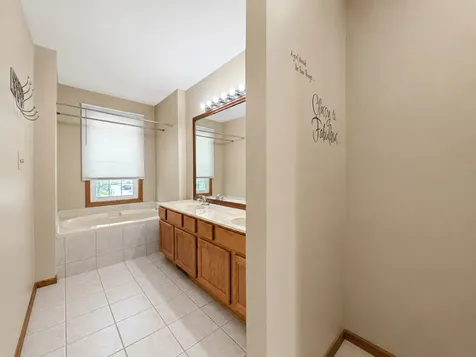 4590 Topaz Drive Hoffman Estates IL 60192