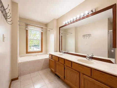 4590 Topaz Drive Hoffman Estates IL 60192