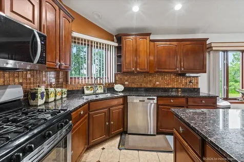 80 Maryview Parkway Matteson IL 60443