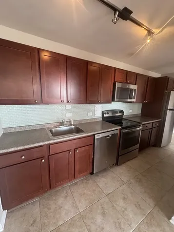 5701 North Sheridan Road Chicago IL 60660