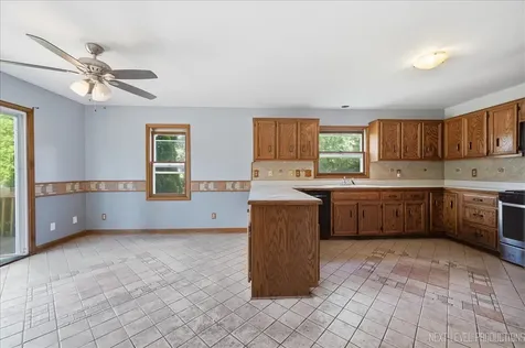 13 Saddlewood Court Sugar Grove IL 60554