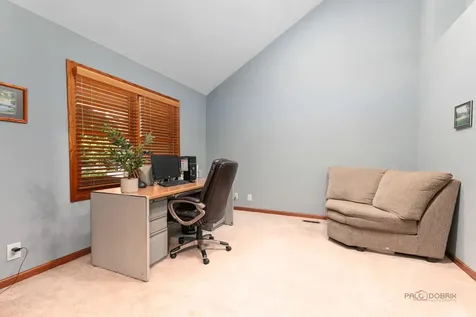 39 Wiltshire Drive Lincolnshire IL 60069