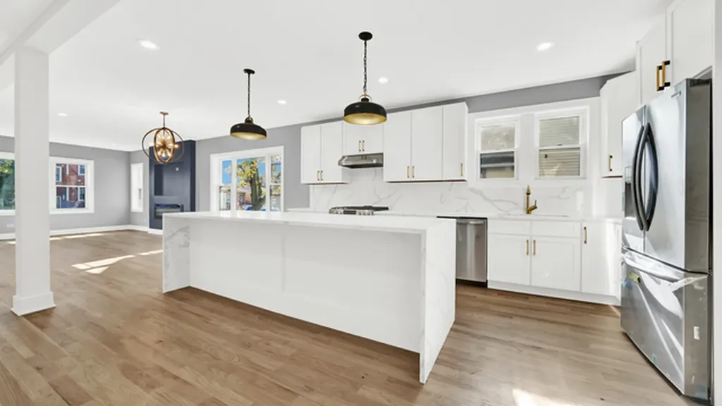2128 North Lawler Avenue Chicago IL 60639