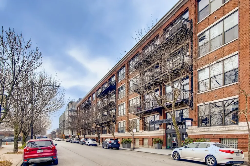 1040 West Adams Street Chicago IL 60607