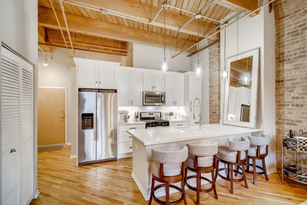 1040 West Adams Street Chicago IL 60607