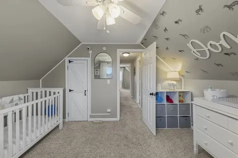 28 North Yale Avenue Villa Park IL 60181