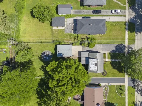 28 North Yale Avenue Villa Park IL 60181