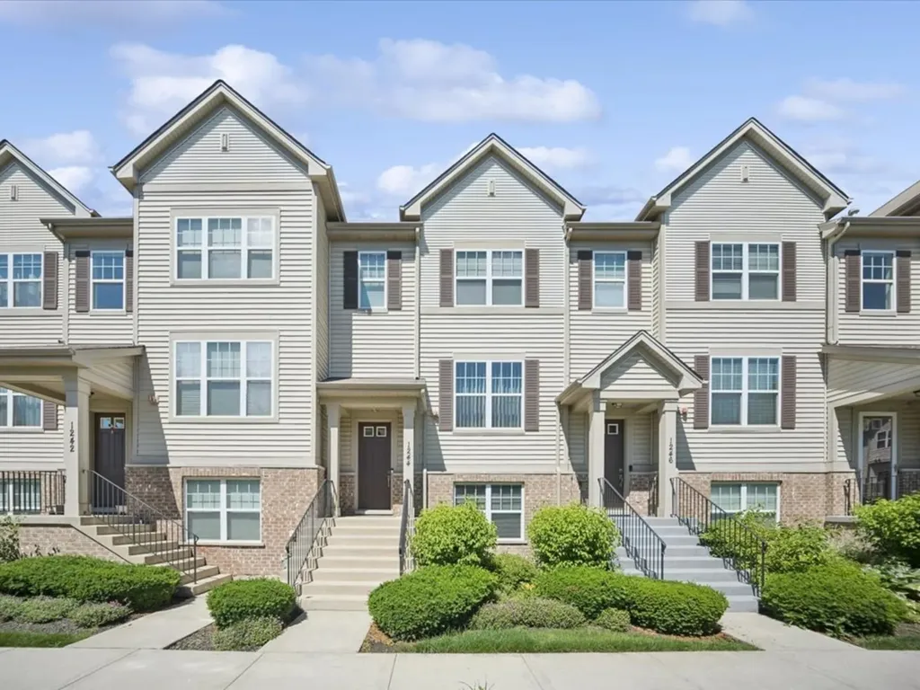 1244 Evergreen Avenue Des Plaines IL 60016