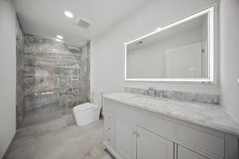 1244 Evergreen Avenue Des Plaines IL 60016